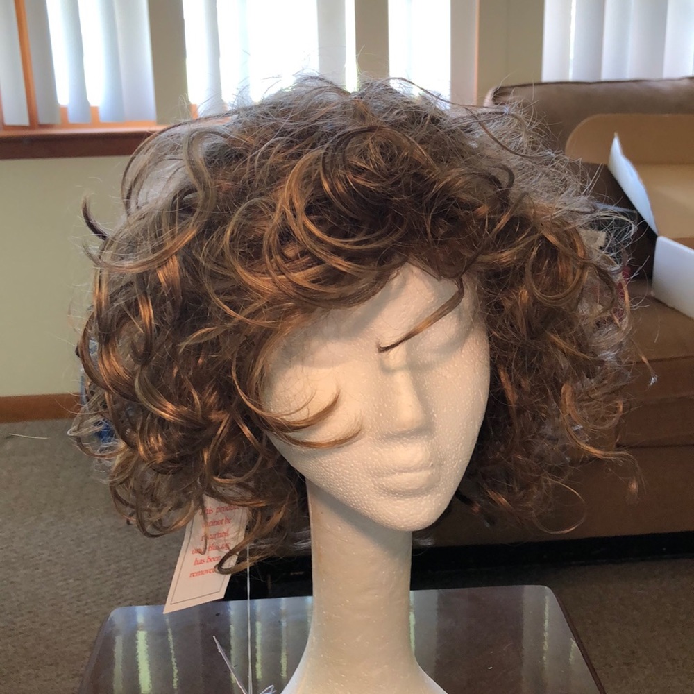 Brown wig with highlights    #3